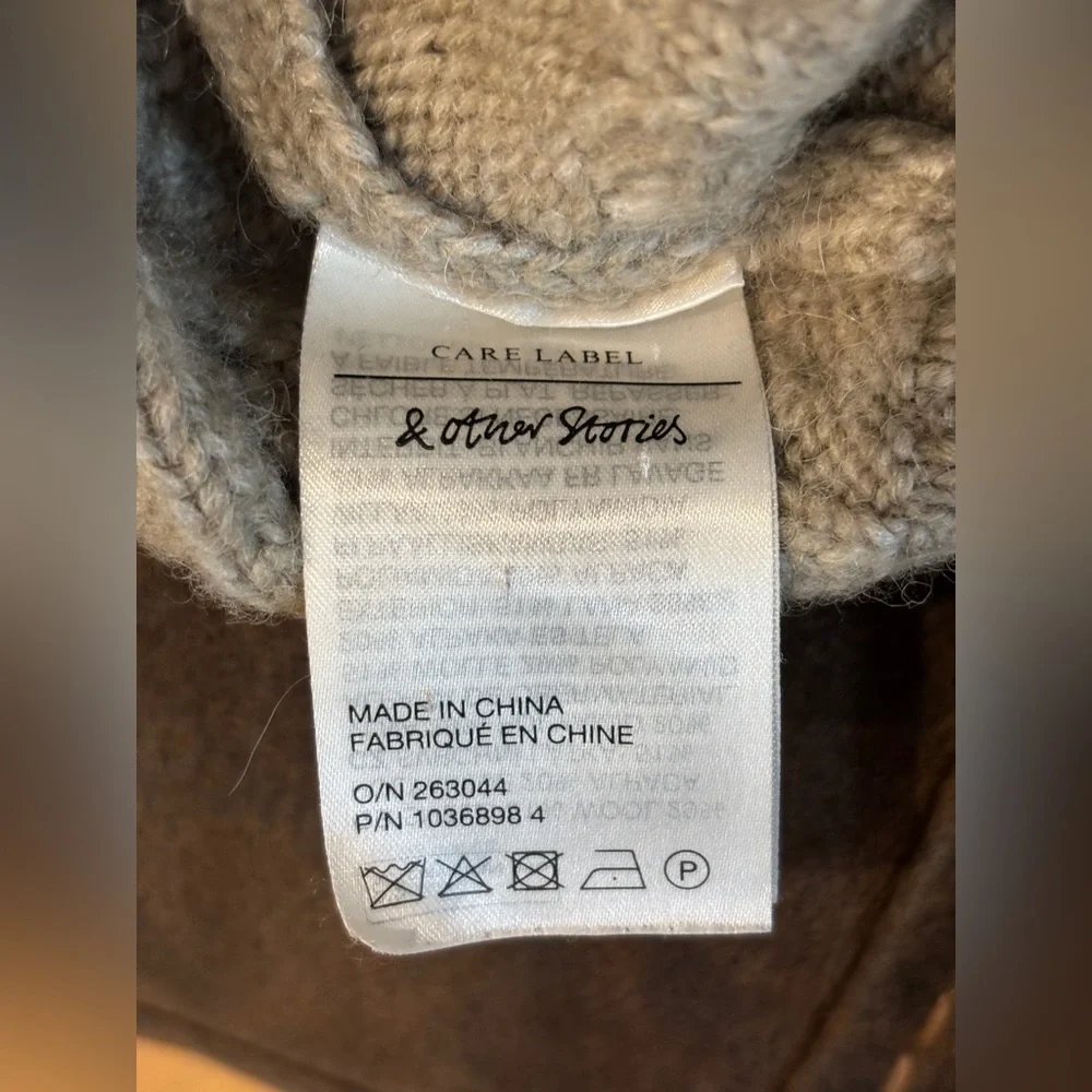 & Other Stories Women's Brown Crewneck Cable Knit Wool/Alpaca Sweater Size Small